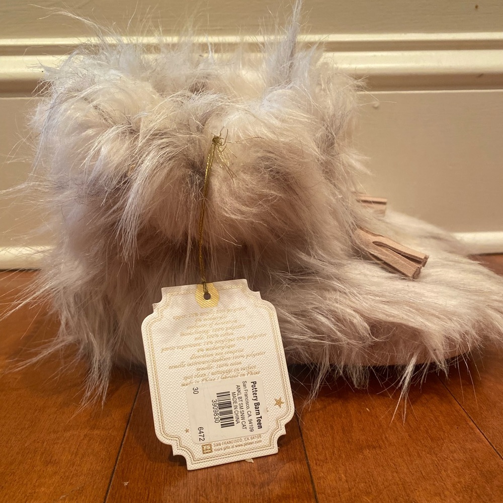Pottery Barn Teen Winter Fox Ankle Tassel Faux-fur Booties size Small
